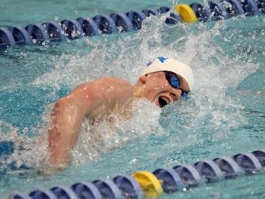 Westfield’s boys swimming team sets big goals for season